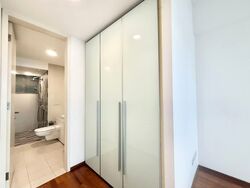 Southbank (D7), Office #587567111